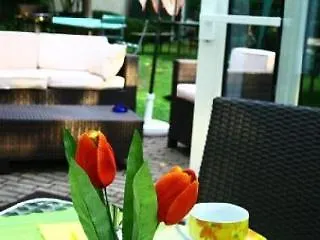 Aida Budget Hotel 2*