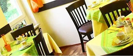 ホテル Aida Budget Hotel 2*